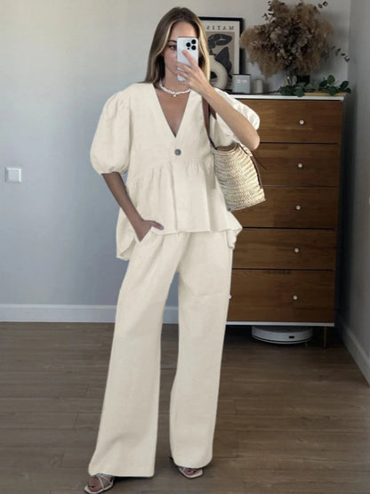 Women's pants set for spring/summer vacations